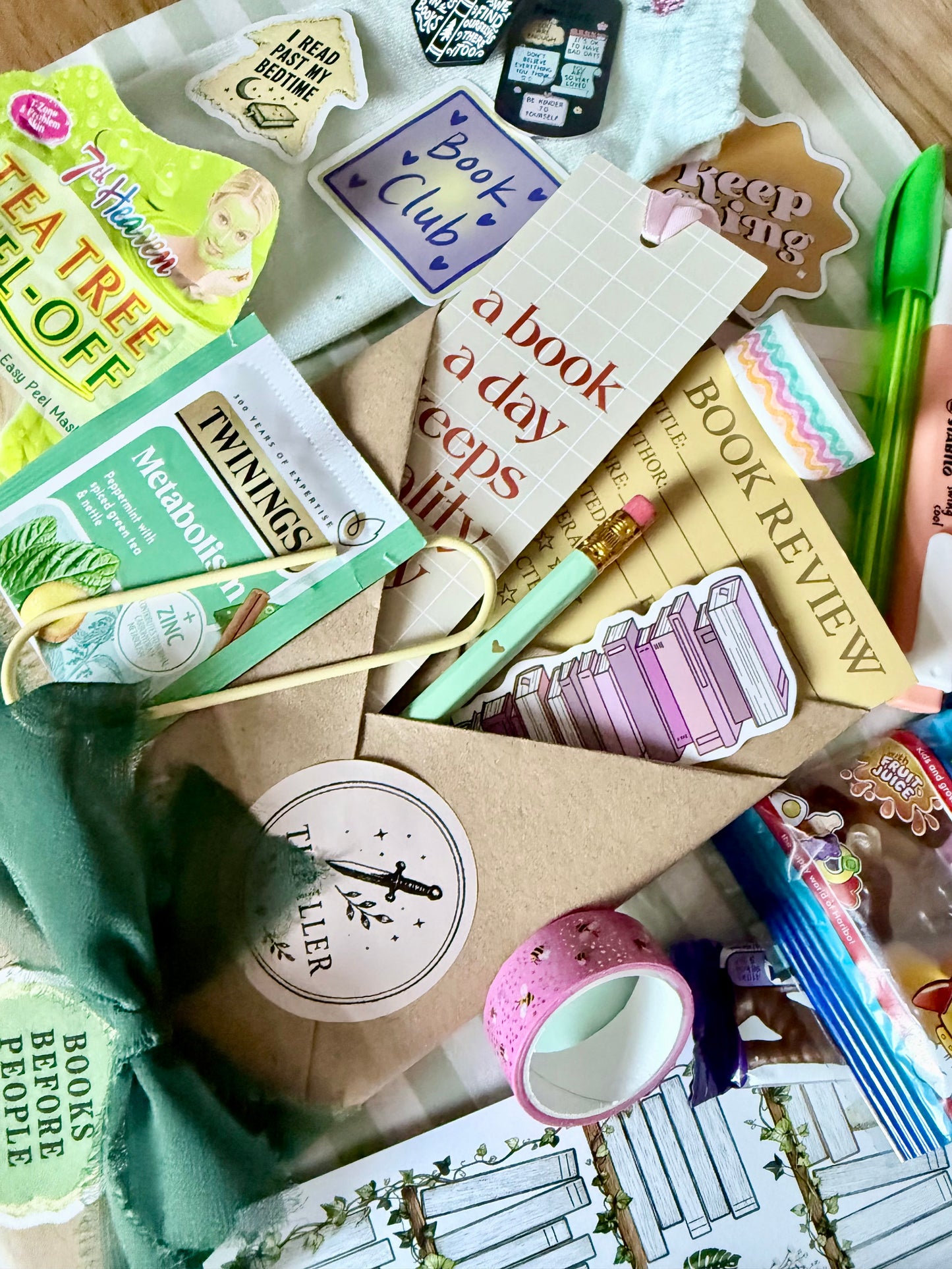 Novel Box — Sunshine Chapter (Pre-loved Book)